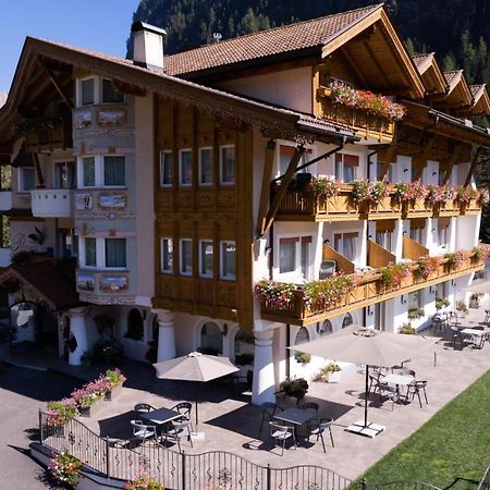 Alpenhotel Panorama Campitello di Fassa Dış mekan fotoğraf