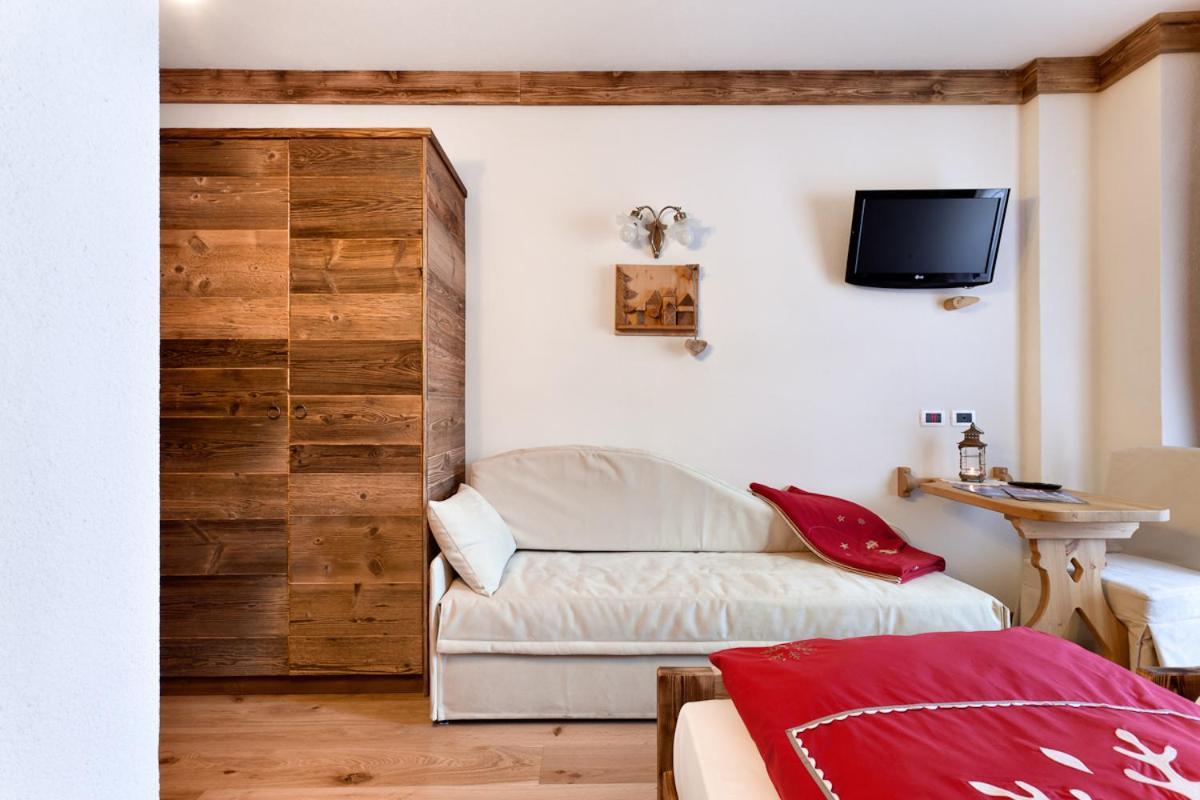 Alpenhotel Panorama Campitello di Fassa Dış mekan fotoğraf