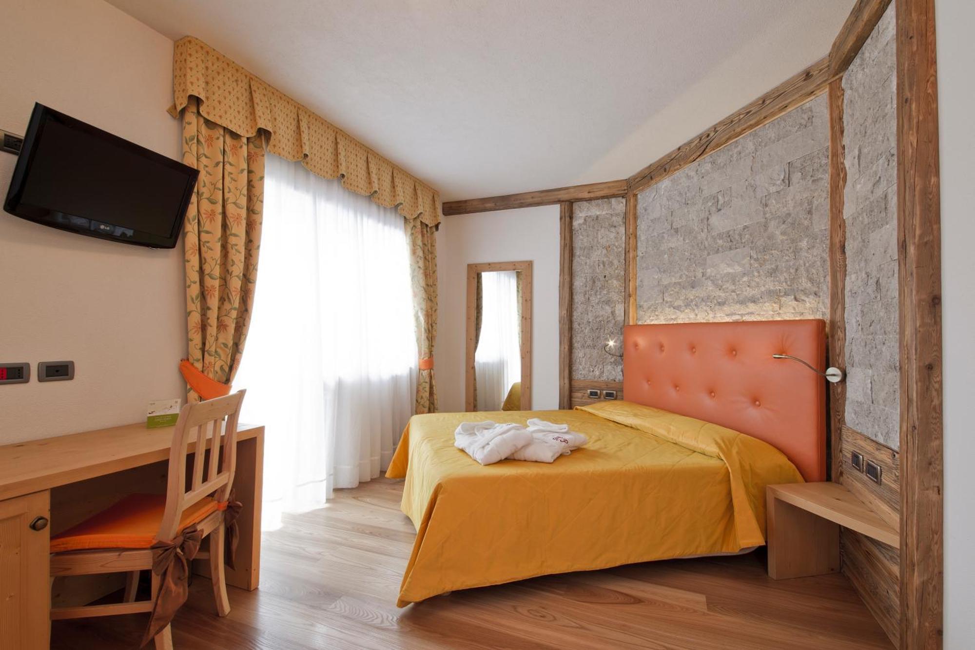 Alpenhotel Panorama Campitello di Fassa Dış mekan fotoğraf